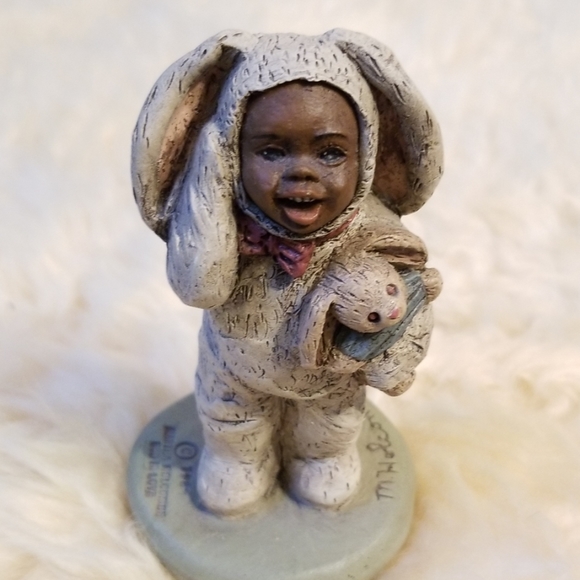 Miss Martha's Collectible "Bootsie" Figurine #1529 - Picture 1 of 3